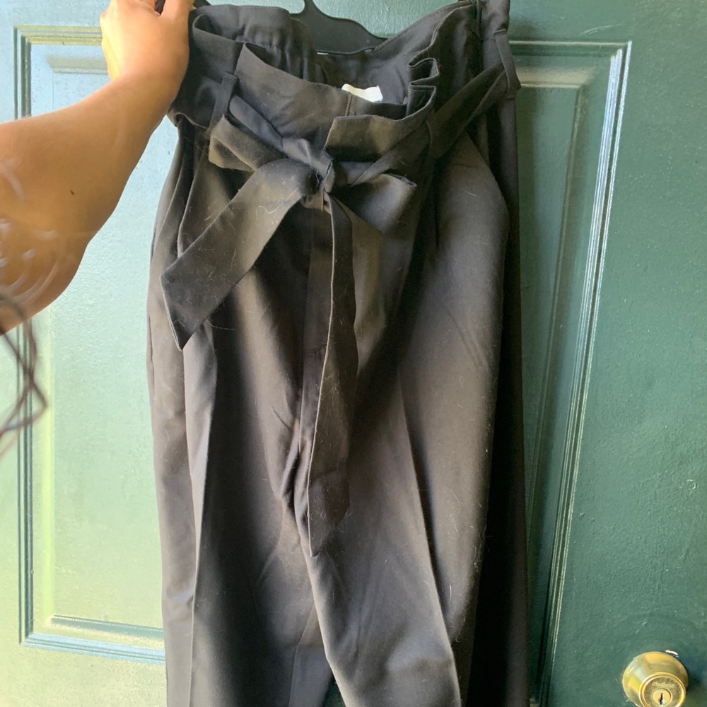 H&M High waisted paperbag pants with belt